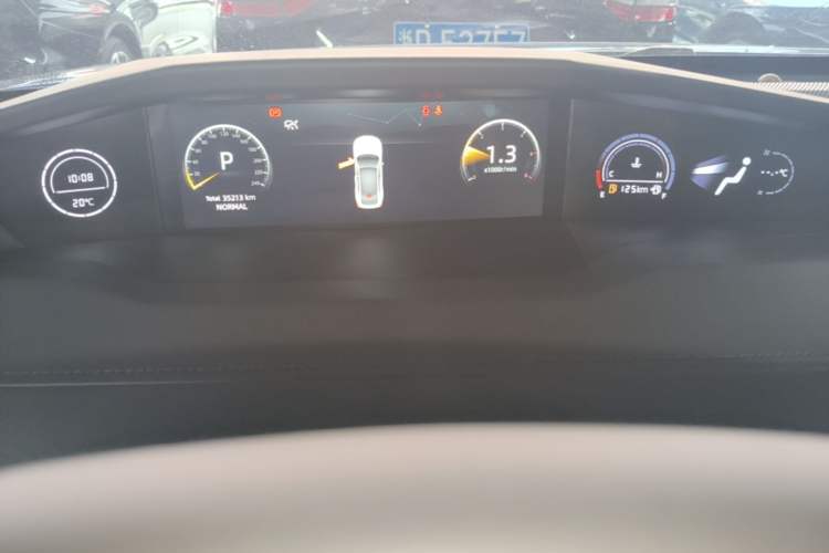 Used CHANGAN UNI-V 2022 1.5T Prestige Version Instrument Cluster