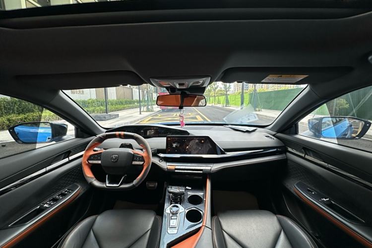 Used CHANGAN UNI-V 2022 1.5T Prestige Version Interior 1