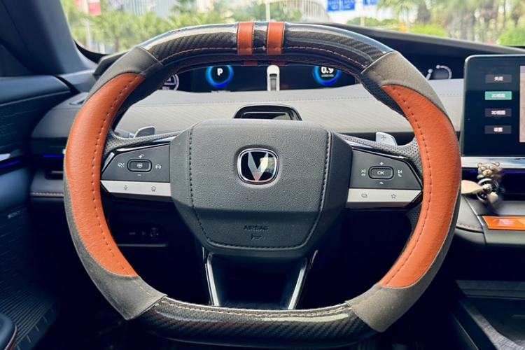 Used CHANGAN UNI-V 2022 1.5T Smart Navigation Version Interior 3