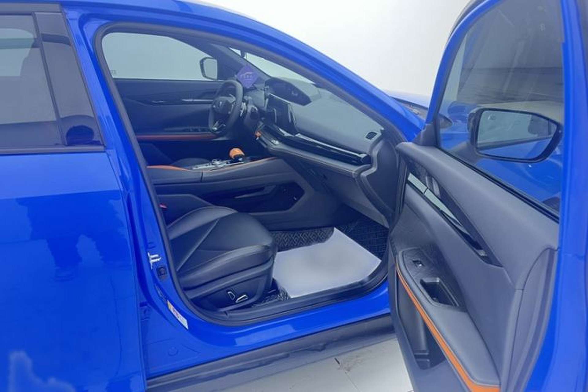 Used CHANGAN UNI-V 2022 1.5T Prestige Version Interior 5