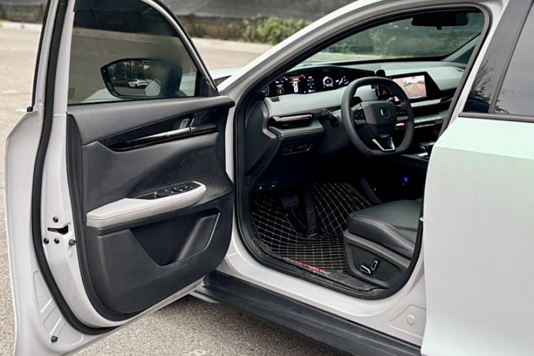 Used CHANGAN UNI-V 2022 1.5T Prestige Version Interior 7
