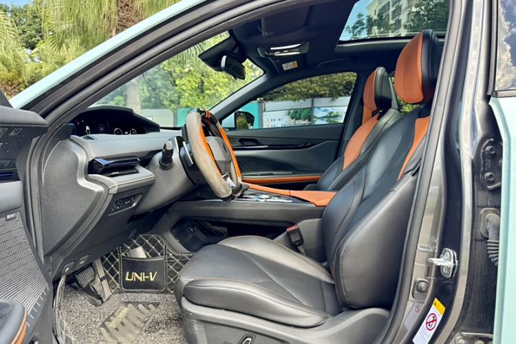 Used CHANGAN UNI-V 2022 1.5T Smart Navigation Version Interior 7