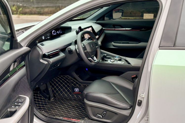 Used CHANGAN UNI-V 2022 1.5T Prestige Version Left Front Seat