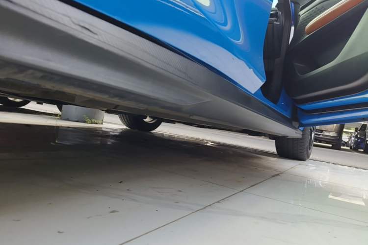 Used CHANGAN UNI-V 2022 1.5T Prestige Version Right Side Sill
