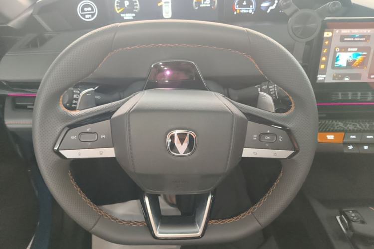 Used CHANGAN UNI-V 2022 1.5T Prestige Version Steering Wheel