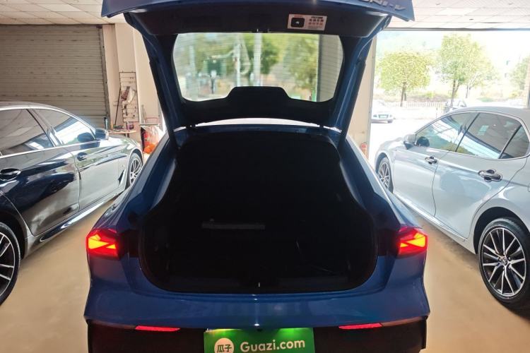 Used CHANGAN UNI-V 2022 1.5T Prestige Version Trunk