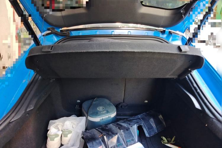 Used CHANGAN UNI-V 2022 1.5T Sport Edition Trunk