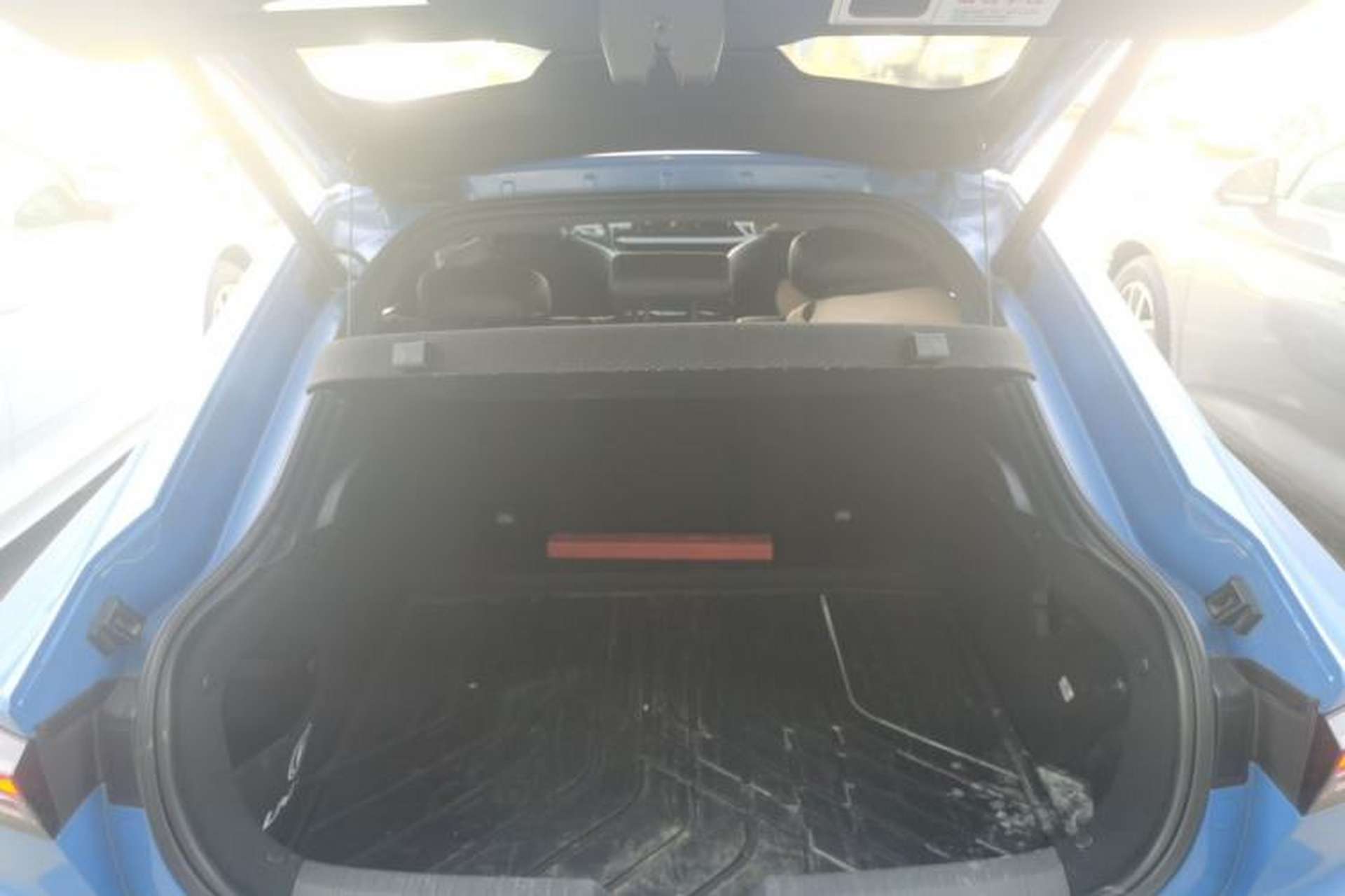 Used CHANGAN UNI-V 2022 1.5T Prestige Version Trunk