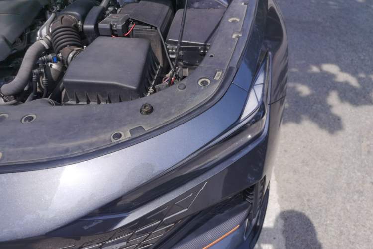 Used CHANGAN UNI-V 2022 1.5T Sport Edition Engine Bay Left