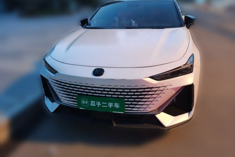 Used CHANGAN UNI-V 2022 1.5T Prestige Version Front
