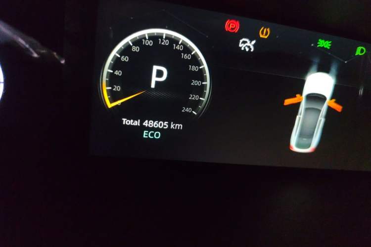 Used CHANGAN UNI-V 2022 1.5T Prestige Version Odometer Close Up