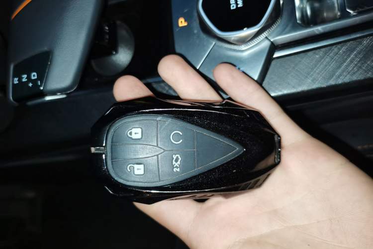 Used CHANGAN UNI-V 2022 1.5T Prestige Version Vehicle Key