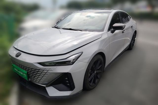 Used CHANGAN UNI-V 2022 1.5T Prestige Version