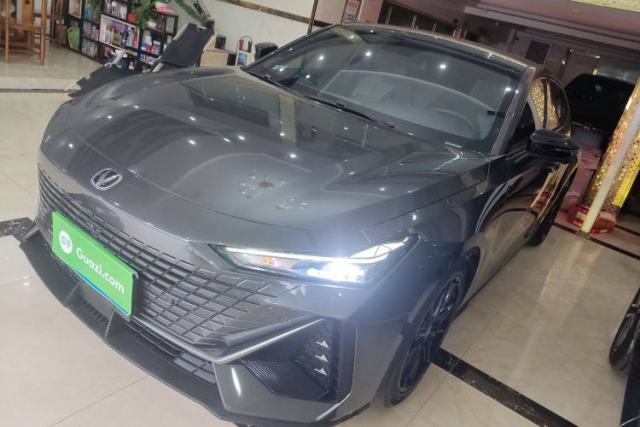 Used CHANGAN UNI-V 2022 1.5T Prestige Version