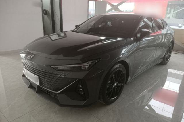 Used CHANGAN UNI-V 2022 1.5T Prestige Version