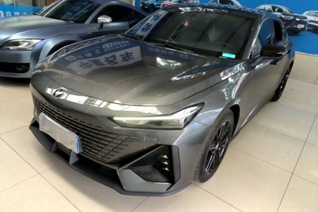 Used CHANGAN UNI-V 2022 1.5T Prestige Version