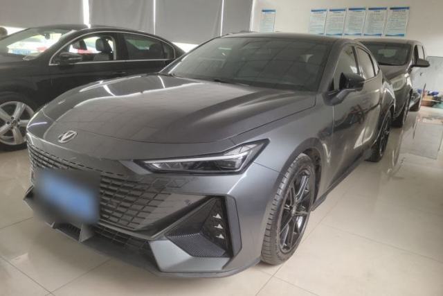 Used CHANGAN UNI-V 2022 1.5T Prestige Version