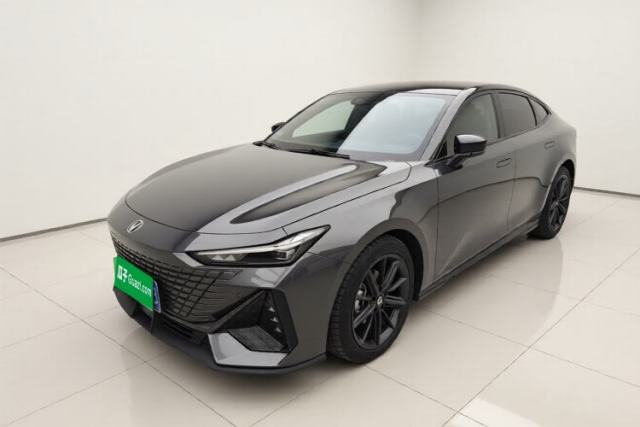 Used CHANGAN UNI-V 2022 1.5T Prestige Version
