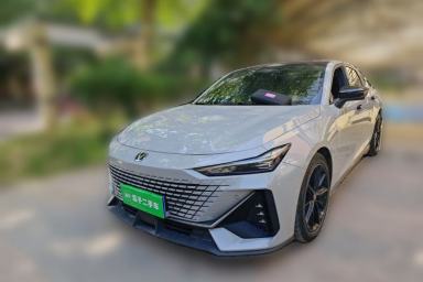 Used CHANGAN UNI-V 2022 1.5T Prestige Version