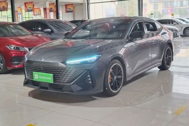 Used CHANGAN UNI-V 2022 1.5T Prestige Version