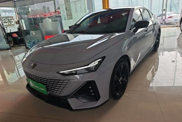 Used CHANGAN UNI-V 2022 1.5T Prestige Version