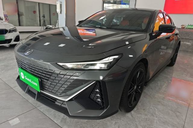 Used CHANGAN UNI-V 2022 1.5T Prestige Version
