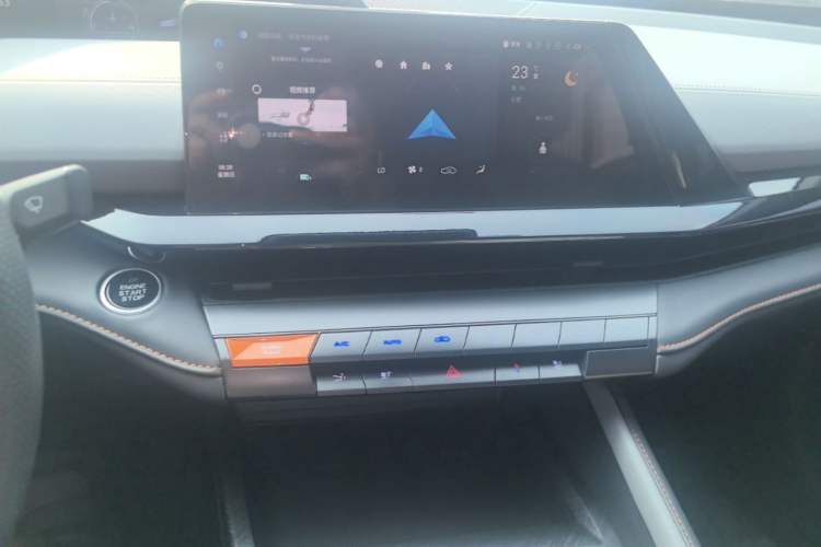 Used CHANGAN UNI-V 2022 1.5T Smart Navigation Version Audio And AC Panel
