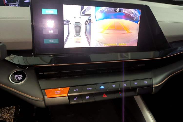 Used CHANGAN UNI-V 2022 1.5T Prestige Version Audio And AC Panel