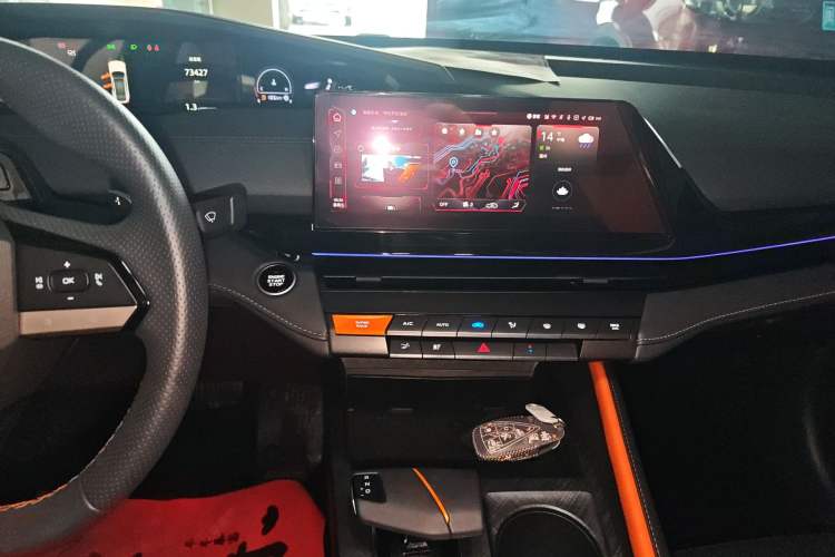Used CHANGAN UNI-V 2022 1.5T Prestige Version Audio And AC Panel