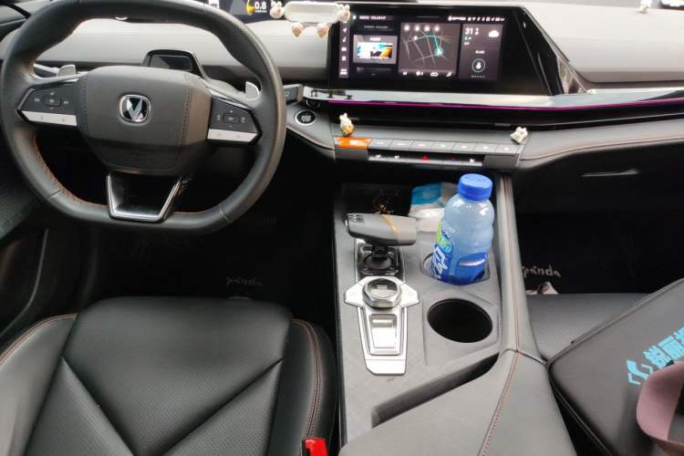 Used CHANGAN UNI-V 2022 1.5T Smart Navigation Version Audio And AC Panel