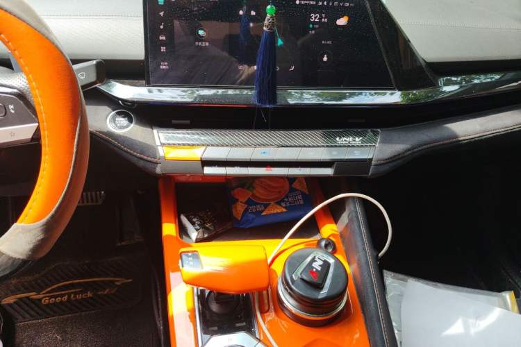 Used CHANGAN UNI-V 2022 1.5T Sport Edition Audio And AC Panel