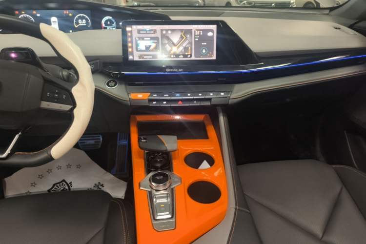 Used CHANGAN UNI-V 2022 1.5T Prestige Version Audio And AC Panel