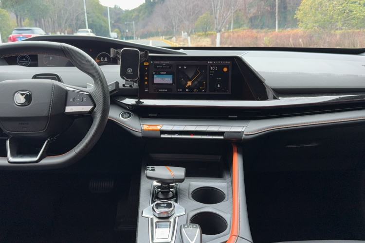 Used CHANGAN UNI-V 2022 1.5T Prestige Version Audio And AC Panel