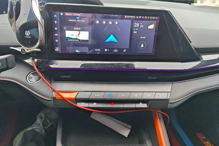 Used CHANGAN UNI-V 2022 1.5T Smart Navigation Version Audio And AC Panel