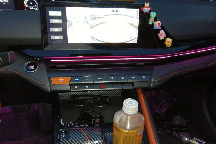 Used CHANGAN UNI-V 2022 1.5T Prestige Version Audio And AC Panel