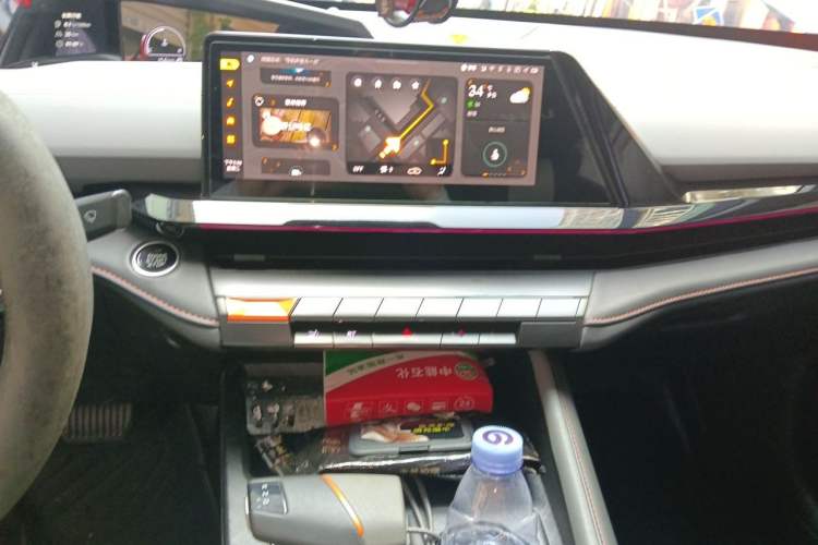 Used CHANGAN UNI-V 2022 1.5T Prestige Version Audio And AC Panel