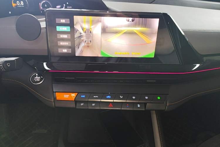 Used CHANGAN UNI-V 2022 1.5T Smart Navigation Version Audio And AC Panel