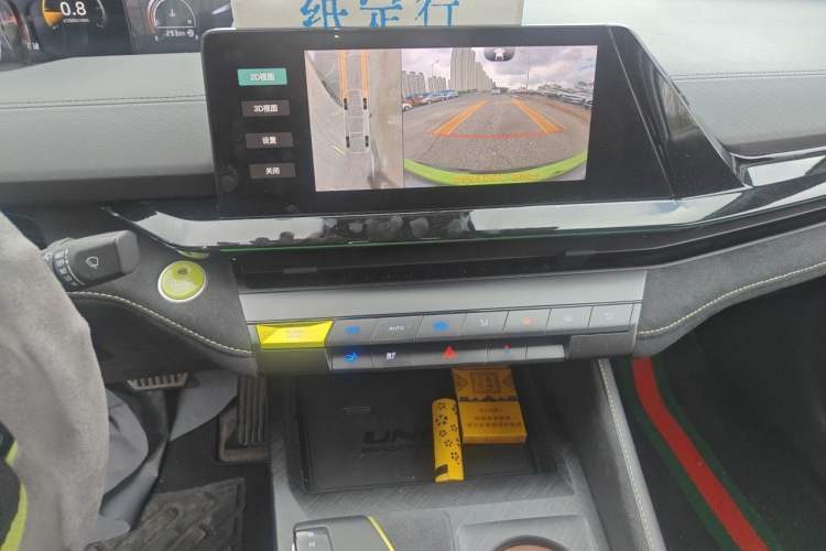 Used CHANGAN UNI-V 2022 1.5T Sport Edition Audio And AC Panel