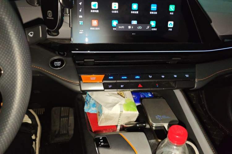 Used CHANGAN UNI-V 2022 1.5T Prestige Version Audio And AC Panel