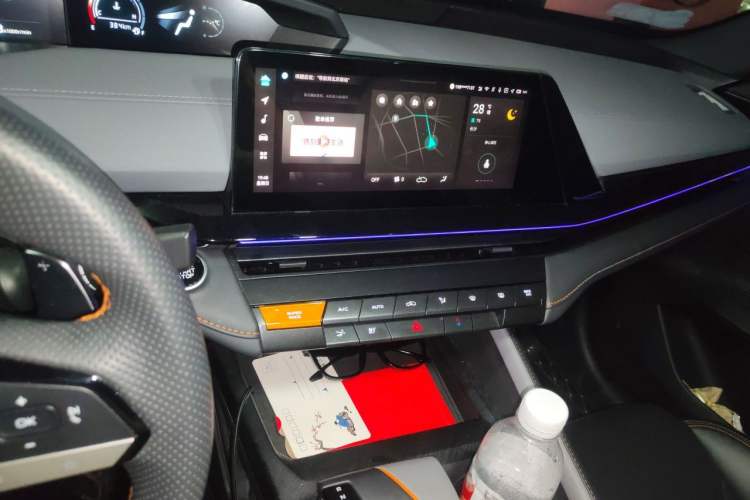 Used CHANGAN UNI-V 2022 1.5T Prestige Version Audio And AC Panel