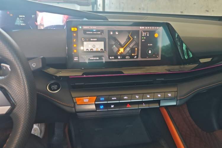 Used CHANGAN UNI-V 2022 1.5T Prestige Version Audio And AC Panel