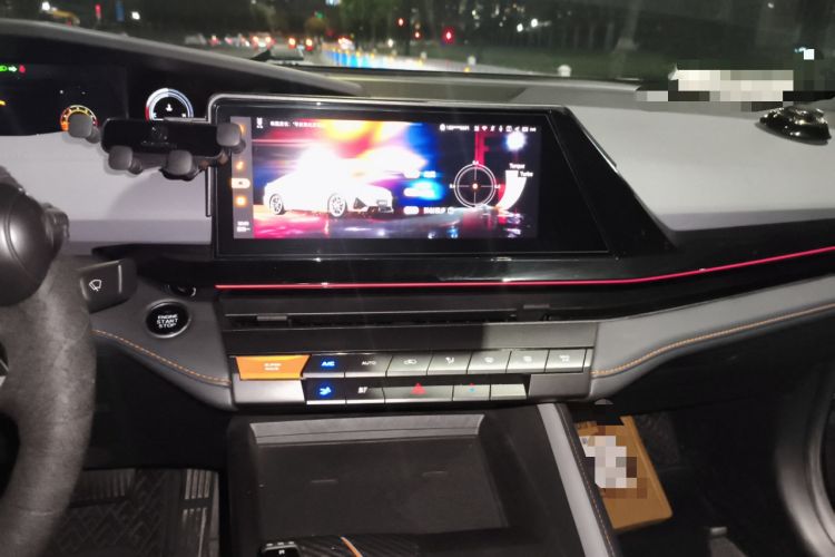 Used CHANGAN UNI-V 2022 1.5T Prestige Version Audio And AC Panel