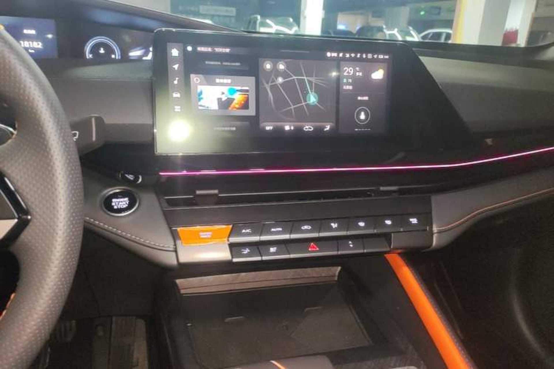 Used CHANGAN UNI-V 2022 1.5T Prestige Version Audio And AC Panel