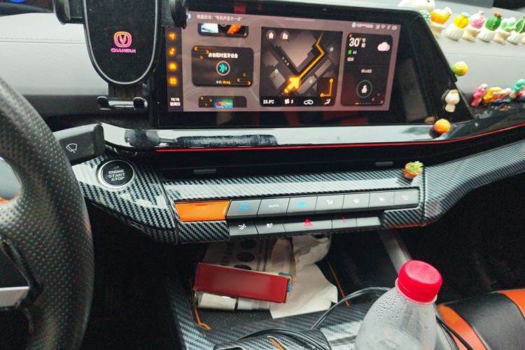 Used CHANGAN UNI-V 2022 1.5T Prestige Version Audio And AC Panel