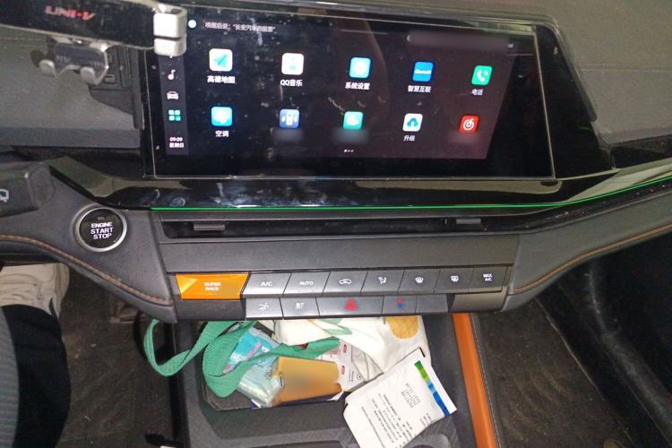Used CHANGAN UNI-V 2022 1.5T Prestige Version Audio And AC Panel