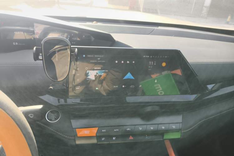 Used CHANGAN UNI-V 2022 1.5T Prestige Version Audio And AC Panel