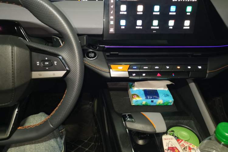 Used CHANGAN UNI-V 2022 1.5T Prestige Version Audio And AC Panel