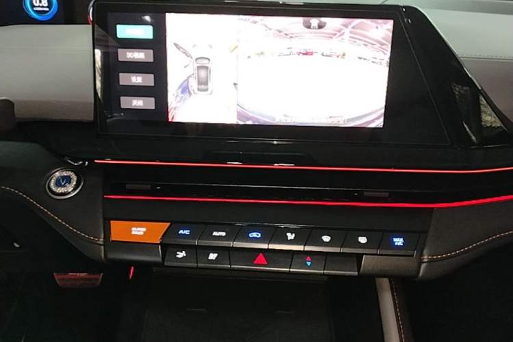 Used CHANGAN UNI-V 2022 1.5T Prestige Version Audio And AC Panel