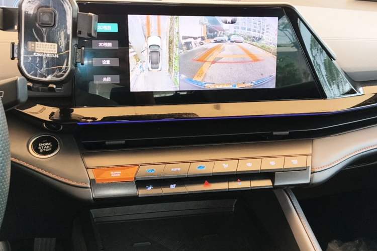 Used CHANGAN UNI-V 2022 1.5T Prestige Version Audio And AC Panel