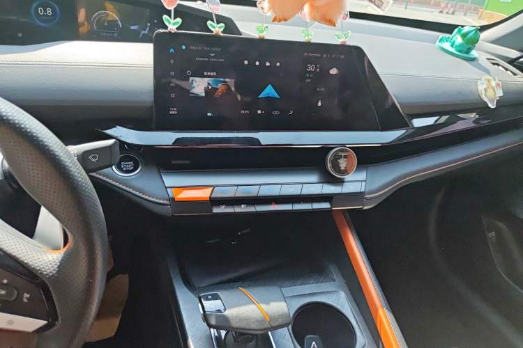 Used CHANGAN UNI-V 2022 1.5T Prestige Version Audio And AC Panel